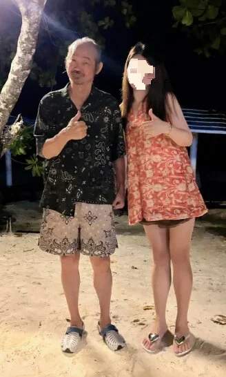 与太太浪中岛度假被偶遇 元华打扮贴地无明星架子