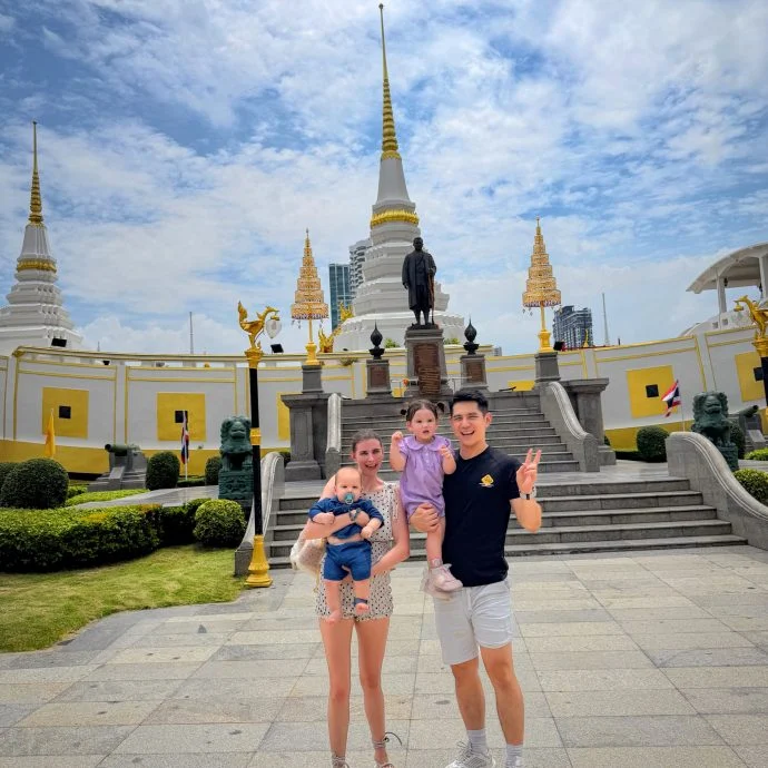 与老婆带儿女泰国旅行喊崩溃 祖雄苦喊像组队打双王关卡