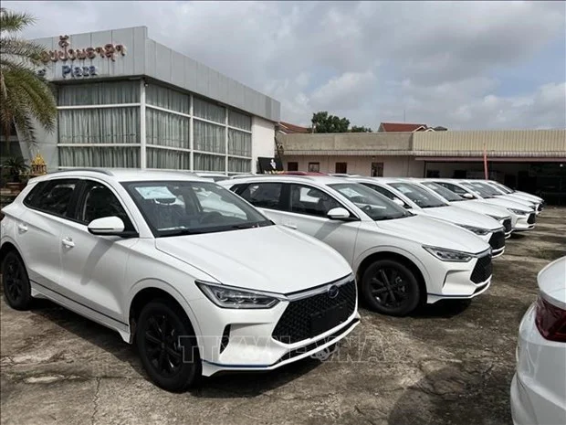 东盟首例 寮国禁燃油车