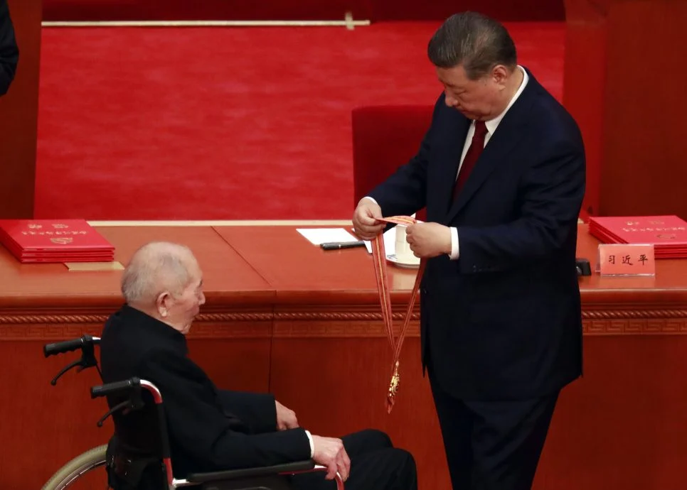 两图)中共建党105周年