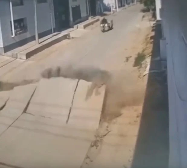中国多地持续40℃高温 杭州外卖刺身被“烫熟”