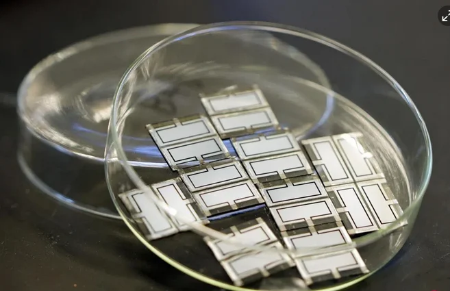 中国将恢复光伏和锂电池消费税 遏制行业过度竞争