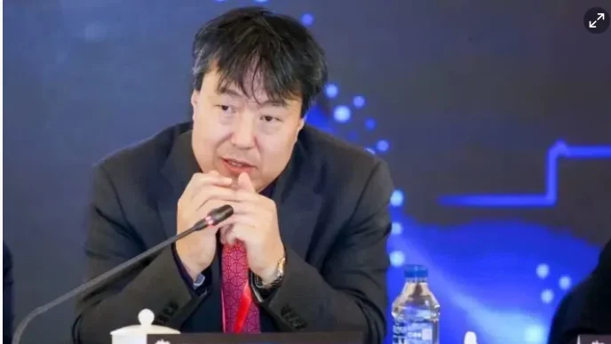 中国经济学家高善文去世 享年55岁