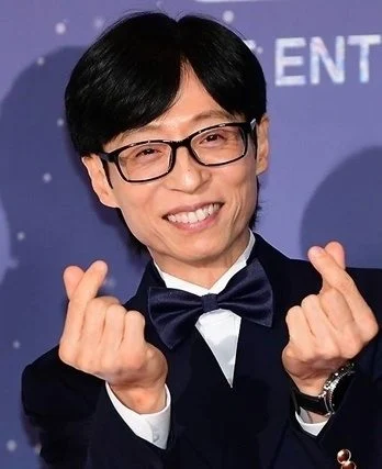 刘在锡每晚10时就寝 被吐槽“哄女儿睡自己先睡着”