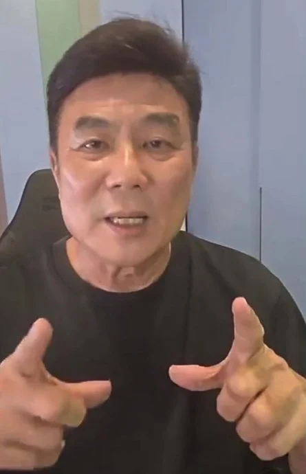 原定明日在吉隆坡办脱口秀 梁志强突开直播宣布延期