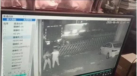 只因两张手绘漫画起口角 15岁男生遭围殴至腰椎骨折