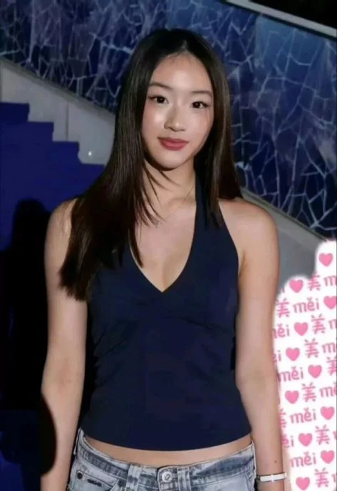 吴尊炫耀女儿采访汤贺兰赞妲雅 被网嘲“资源咖”
