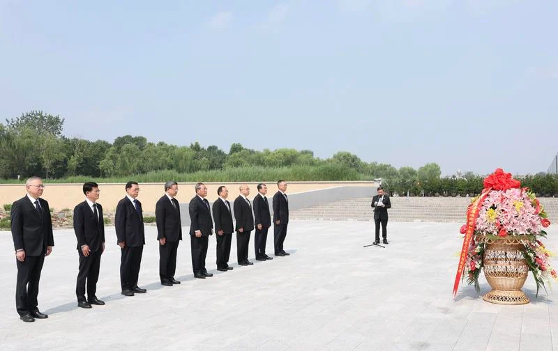 唐山大地震50周年 李强受习近平委托到唐山悼念