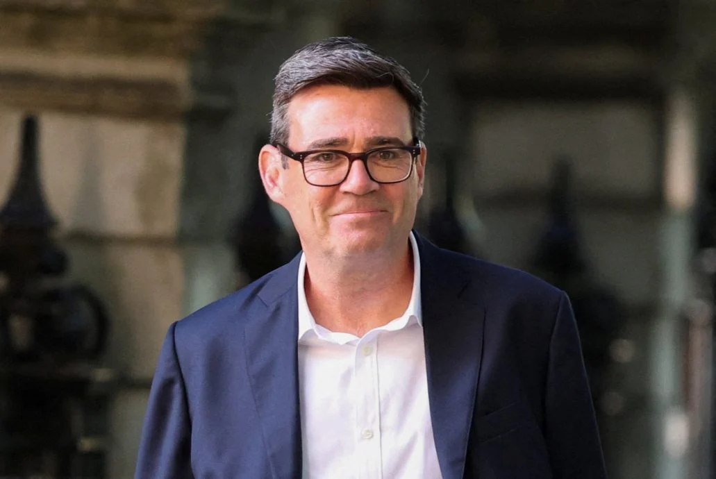 安迪伯纳姆成唯一候选人 下周一任英相