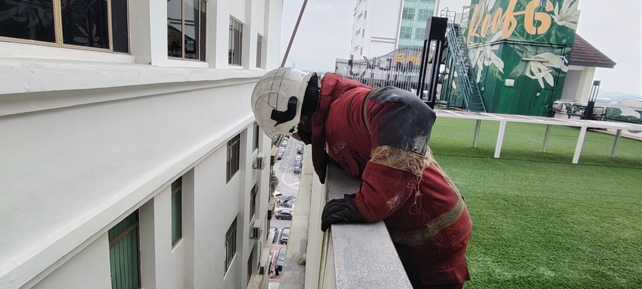已签发/印尼5.7级地震余震波及大马·雪隆3建筑物现震感无结构受损