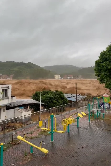 广西水库溃堤全村覆灭 网民:蒋介石来了
