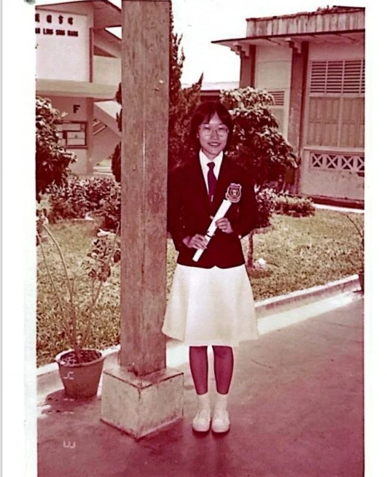 待上网/学海学记|22日见报∕主文|三十载教学生涯谢幕 杜月萍一生情深南华