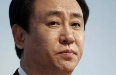 恒大许家印前妻2.1亿英镑豪宅遭流浪汉“占住”3年 警方也没辙