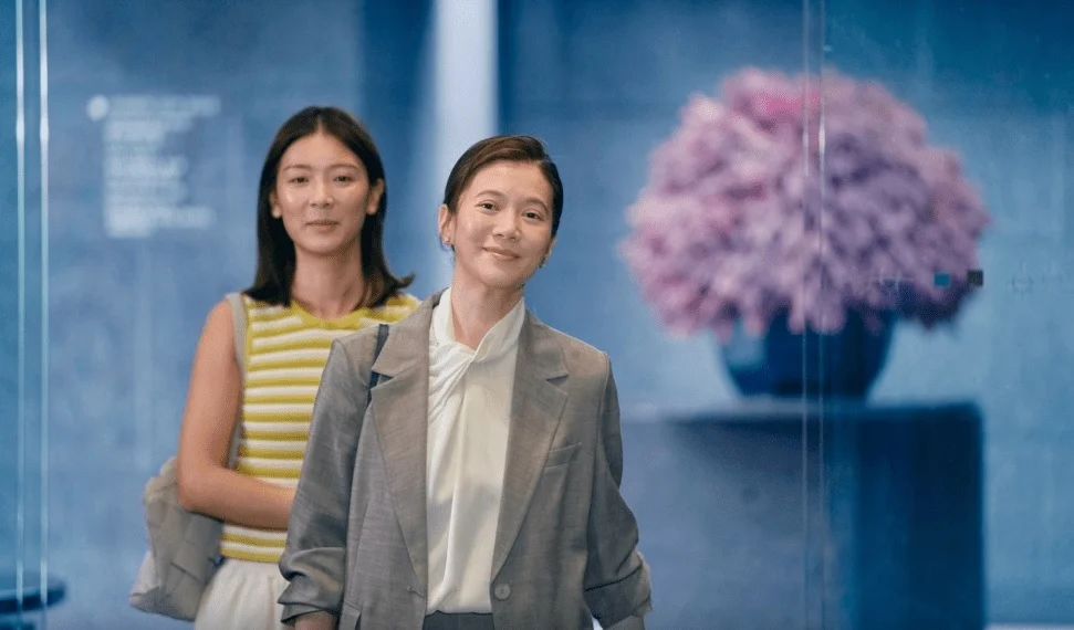 成毅新剧香港开镜曾志伟全程陪同 袁咏仪延迟进组未现身