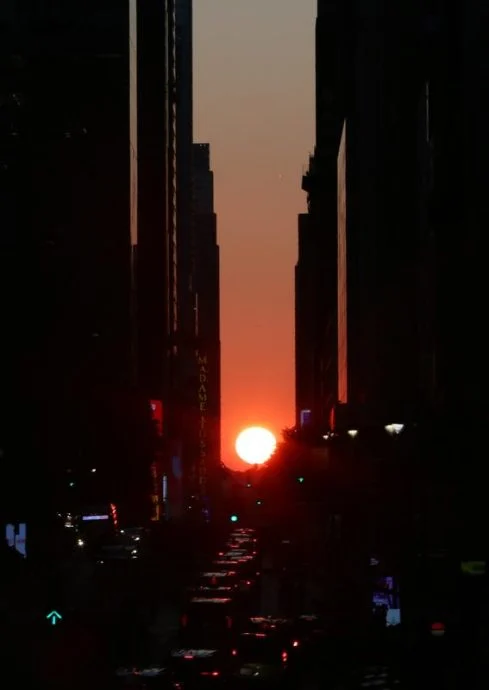 拼盘∕纽约出现“曼哈顿悬日”景观
