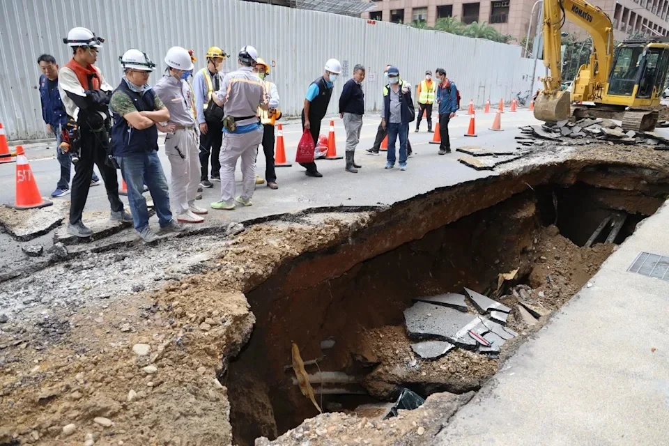 新竹贪官收贿护建商 画宝藏图百万现金藏水沟