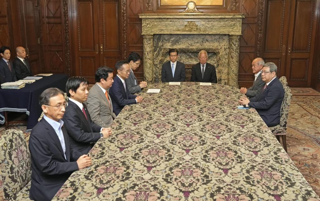 日本朝野对立加剧 众院议长罕见召集各党调停