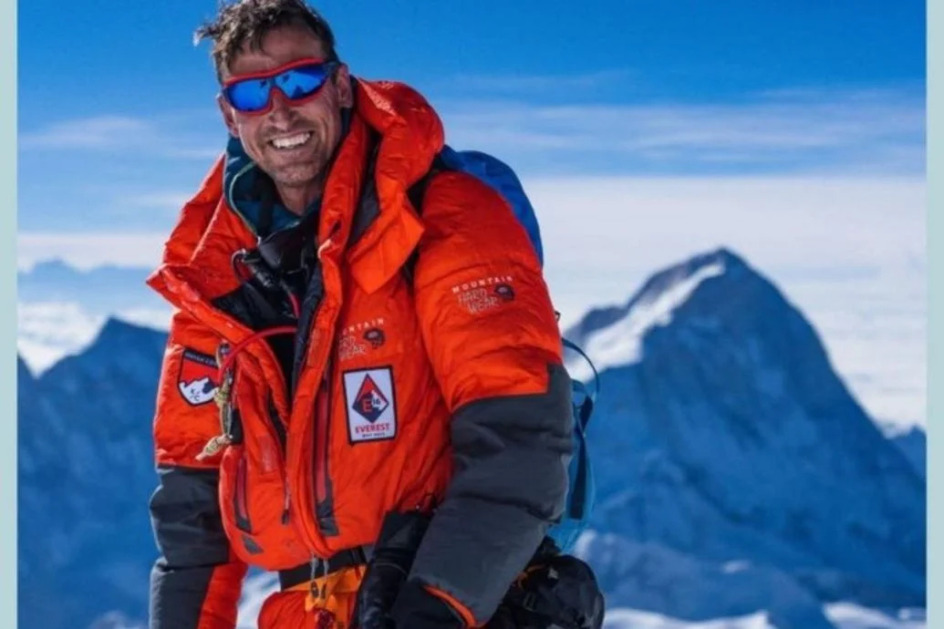 暖势力 曾被宣判终身残疾 英国登山家库尔20度登顶珠峰创世界纪录