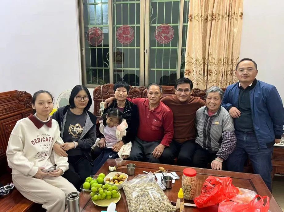 暖势力| 一封家书、一段根源 潘伟全用族谱保存家族南来故事