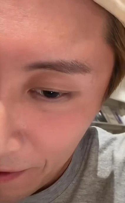曾宣誓张嘉倪“没离婚只丧偶” 买超被嘲:现在尴尬吗?