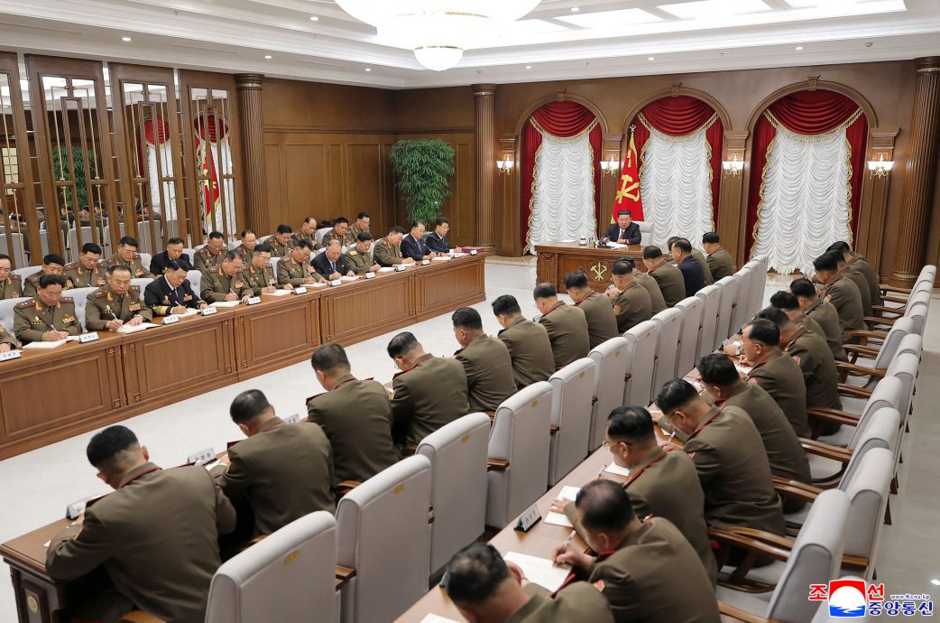 朝鲜决定加强核武力量 推动军事现代化