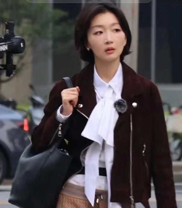 林依晨产后首战中国真人秀 陈可辛“送考”吴君如机场甜蜜相拥