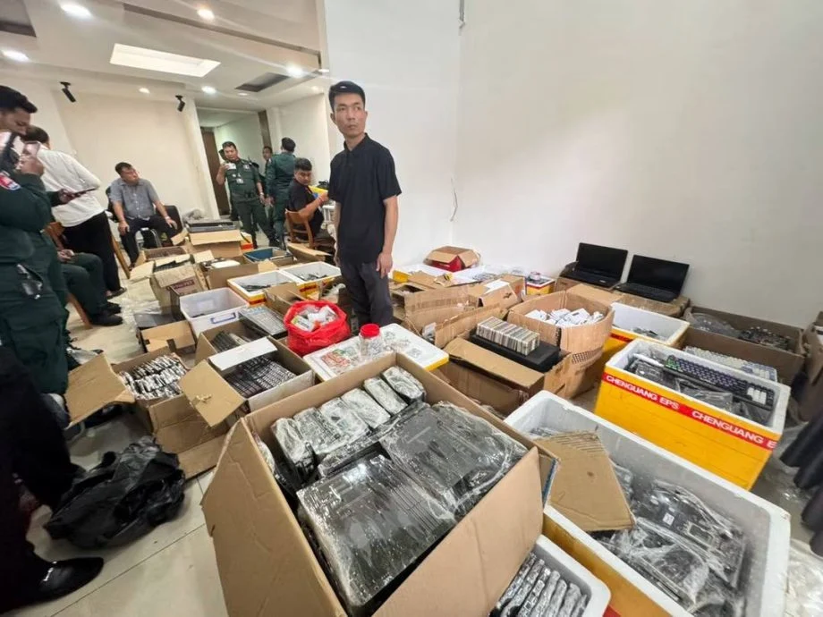 柬侦破电诈集团储存设备地点 起1740架手机捕3中国男子