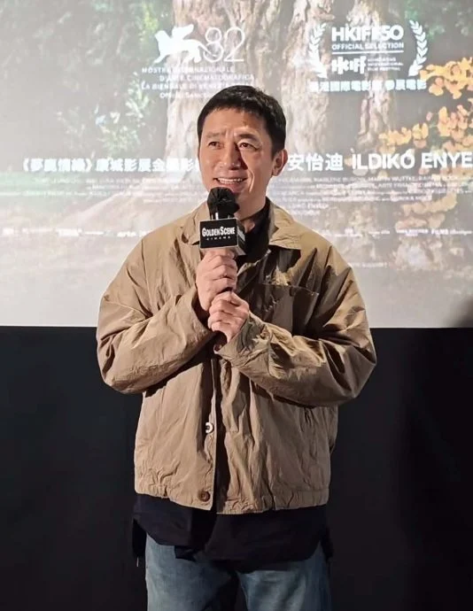 梁朝伟香港谢票疑生意外 “惊慌”逃脱表情全被拍