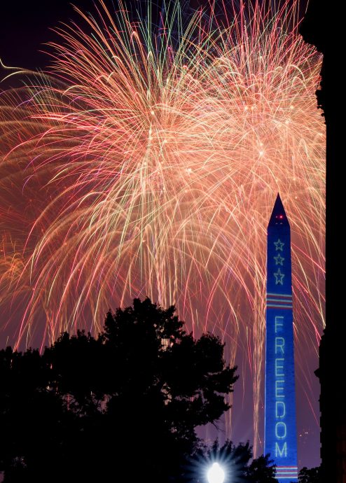特朗普独立日烟花 令华盛顿一度成全球空污最严重城市