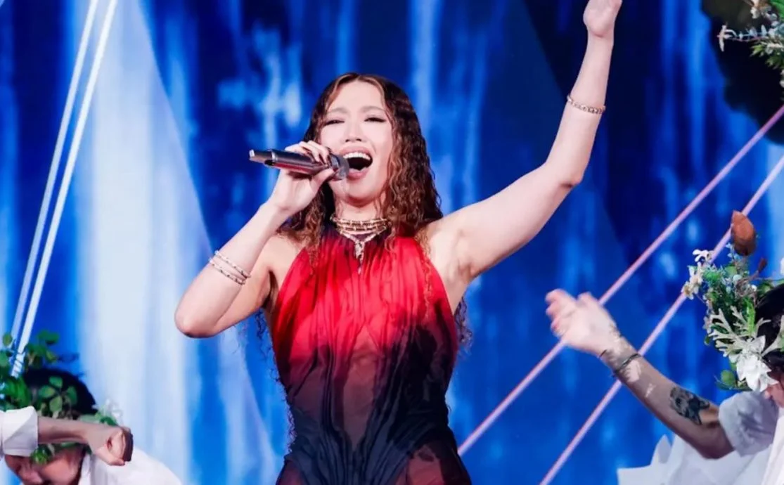 盛赞A-Lin是“金曲37主角” 甄妮悲叹港乐坛“无人接棒”
