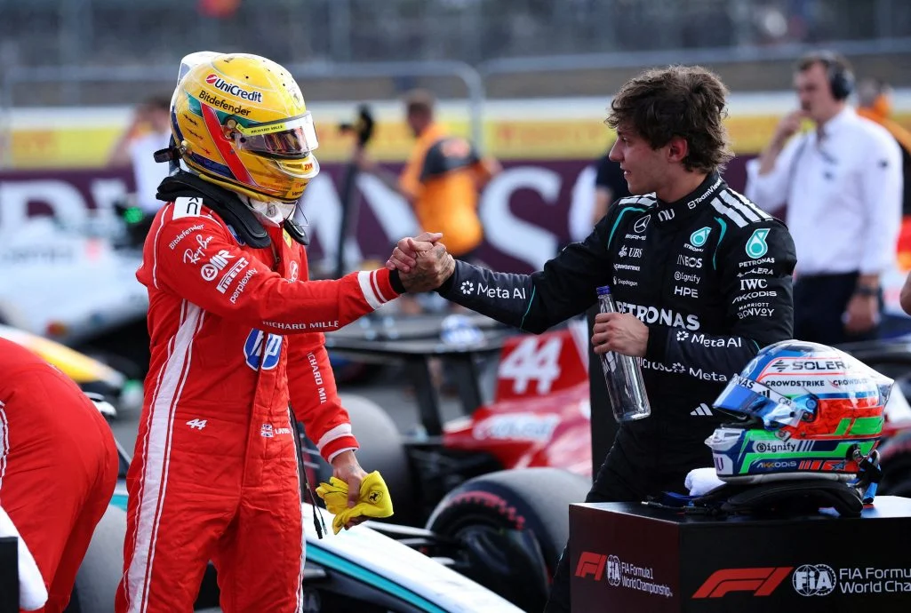英国站F1|称霸冲刺赛再夺正赛杆位 安东内利大放光芒