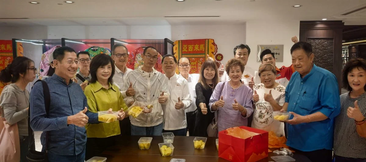 蓝鸿春拜访马潮联会 冀深化文化交流
