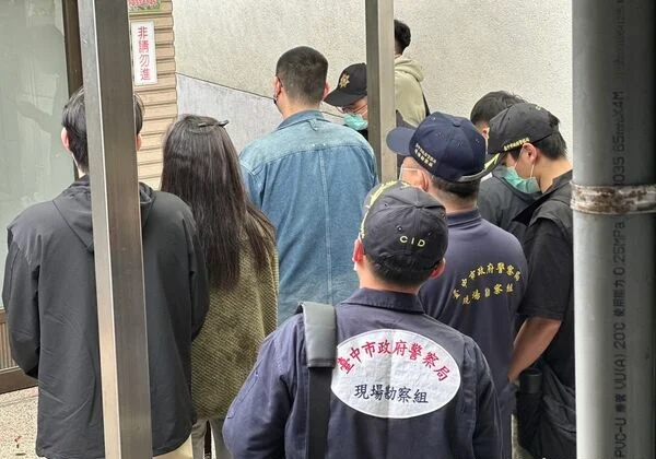 被压力击垮 女子喂药闷杀2幼子 友人全程通话吓疯