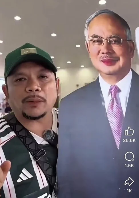 视频|纳吉将接受心脏手术 民众戴面具持立牌拍片打气