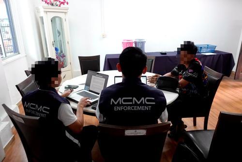 车内装虚假基地收发站 MCMC执法捣破犯罪集团