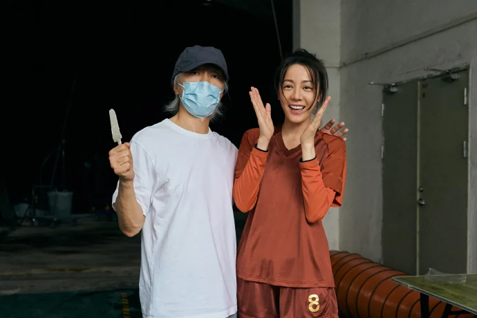 迪丽热巴被周星驰叫“巴爷” 网封两人为“星巴克CP”