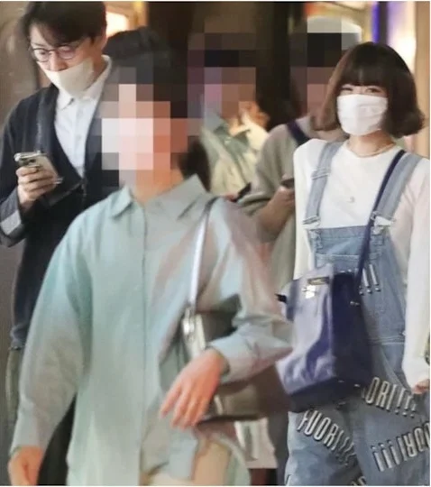 酒店密会小7岁已婚经济学家 椎名林檎爆双重不伦恋
