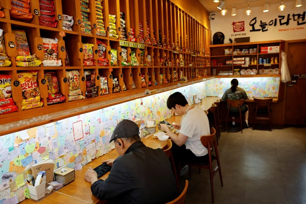 韩国涌现诚信商业模式|商店转向机器人和自助服务 摆脱劳力短缺问题