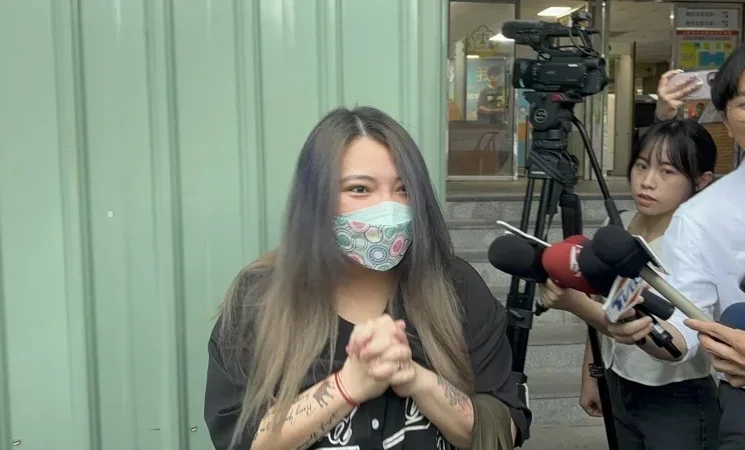 驾车肇事挨告过失伤害 小甜甜付1万5000换撤告