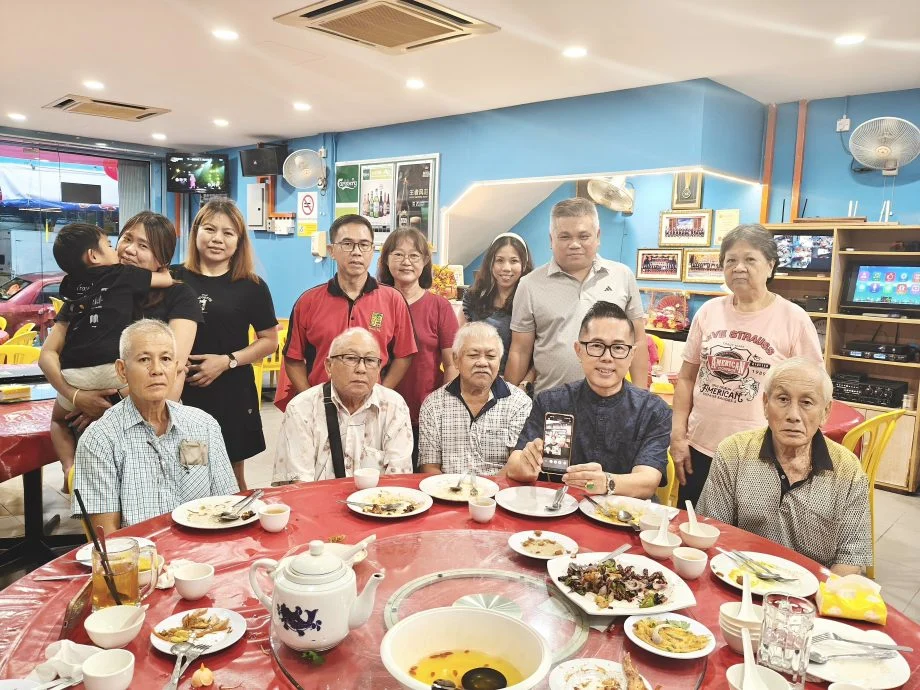 (暖势力)跨越百年寻亲成功 华团领袖助张氏后裔完成祖辈遗愿