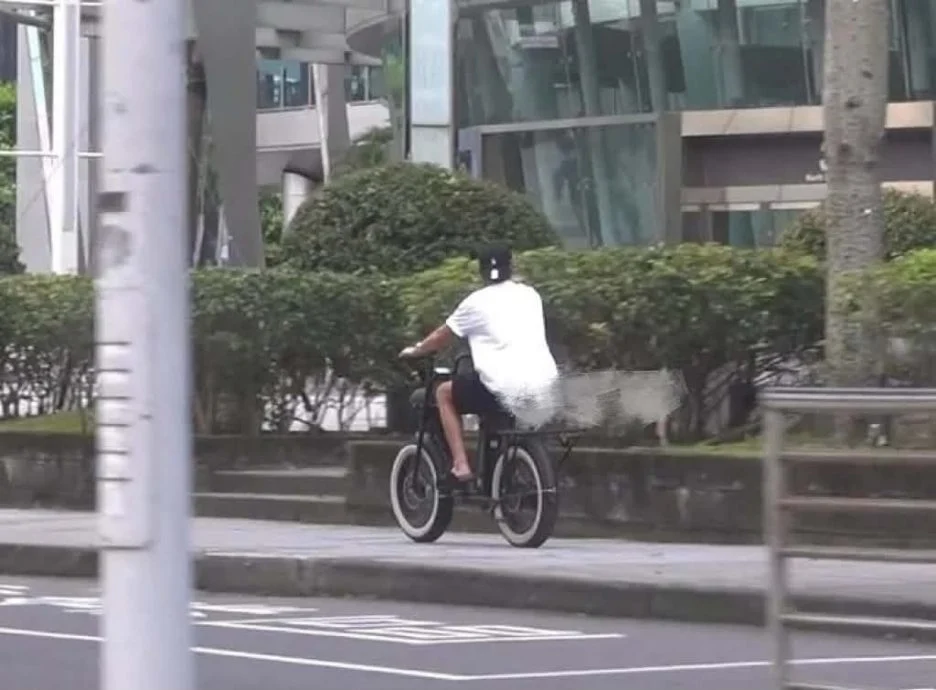 (明8am)王柏杰酒驾后改骑电辅车 遭曝疯狂违规后道歉
