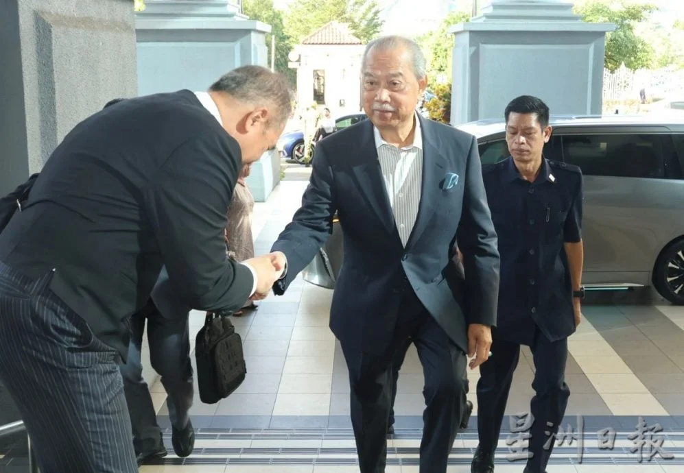 即时国内∕慕尤丁洗黑钱滥权案|扎富睿:慕尤丁建议KCJ承接1亿道路工程