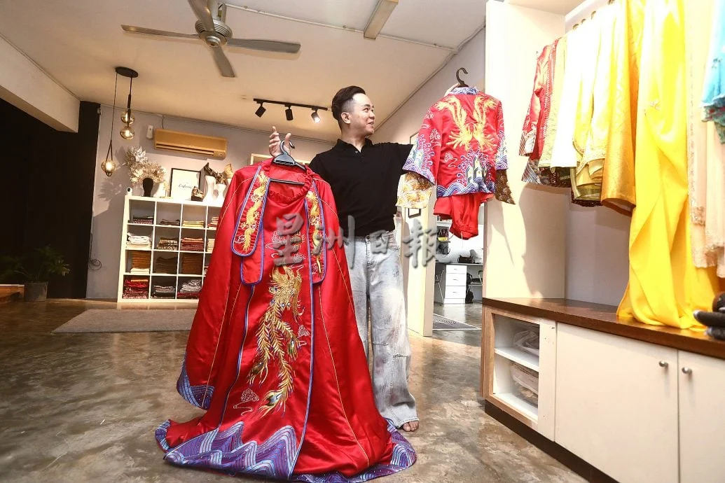 我们///12日见报供签发//让民族服饰舞向未来 : 砂拉越设计师纳兹 用现代美学缝制马来西亚多元文化故事
