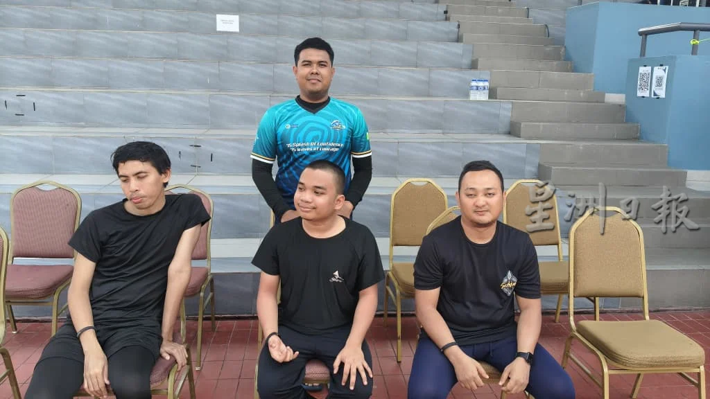 暖势力/视障人士学游泳