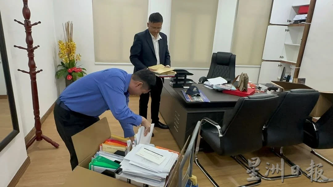 (全国版∕签发)甲州议会:谢守钦平常心看待 收拾还政府官车