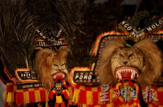 虎头面具 印尼爪哇传统舞剧-Reog Ponorogo-巴隆舞-Barongan
