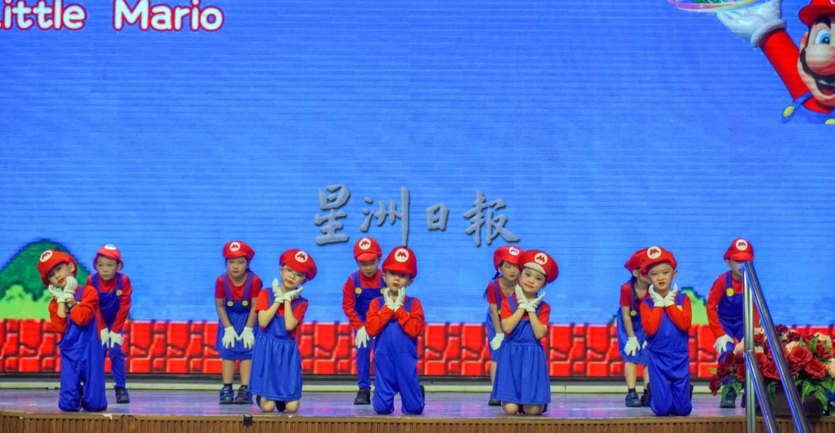 (28/7)星角摄/学生的演出 芙蓉中小学校庆主题具象化
