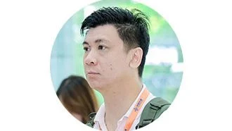 陈孝仁.捕狗行动的正反角度