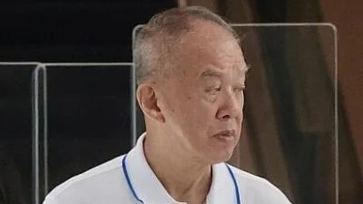 75岁货车司机 撞飞91岁男子
