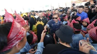 汶莱 | 奕县华诞庆典．苏丹与逾千人同乐